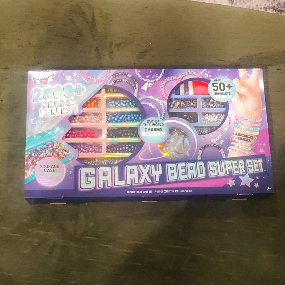 New! Fashion Angels Galaxy Bead Super set with Storage Case